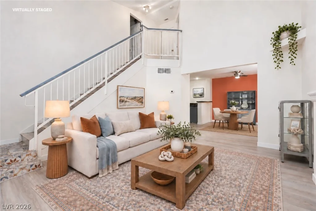 1032 Sun Wood, Las Vegas, NV 89145