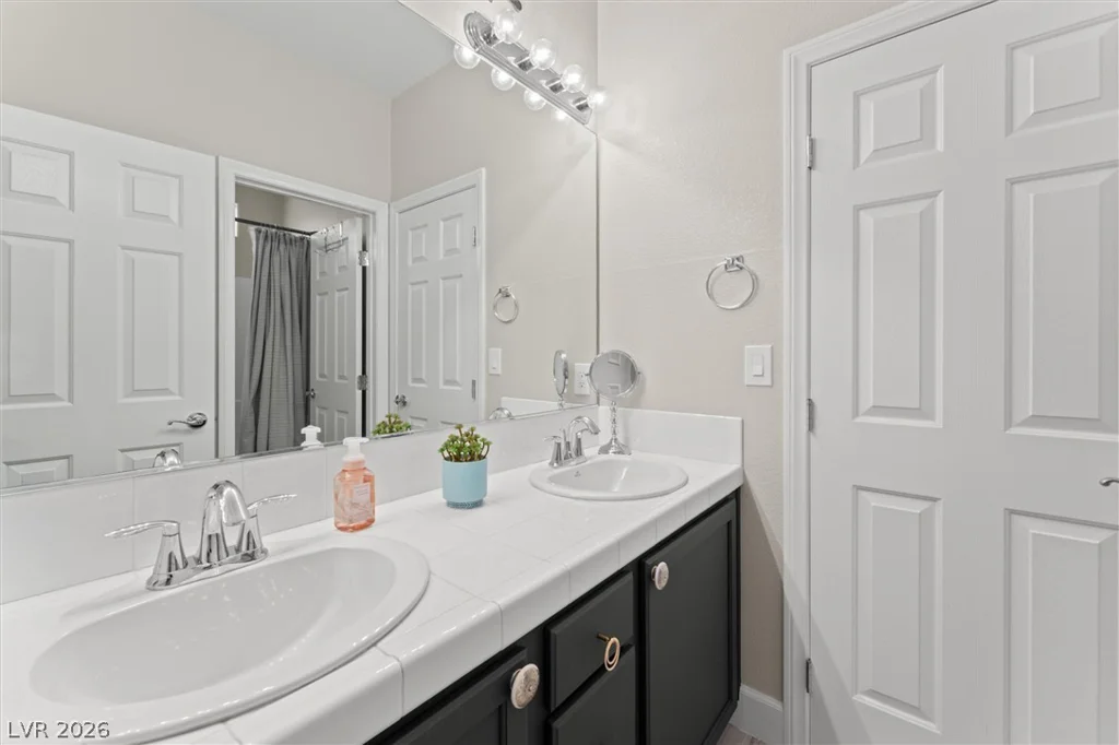 1060 Via Nandina, Henderson, NV 89011