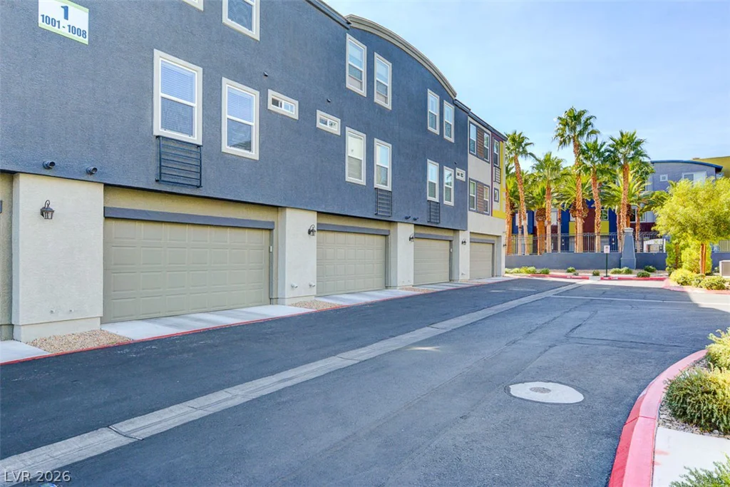 9050 Tropicana, Las Vegas, NV 89147