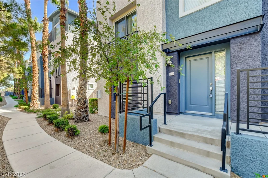 9050 Tropicana, Las Vegas, NV 89147