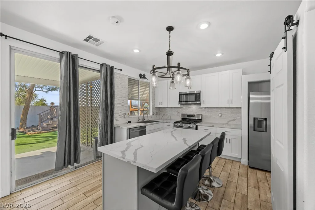 6211 Babson, Las Vegas, NV 89110