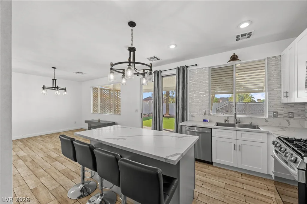 6211 Babson, Las Vegas, NV 89110