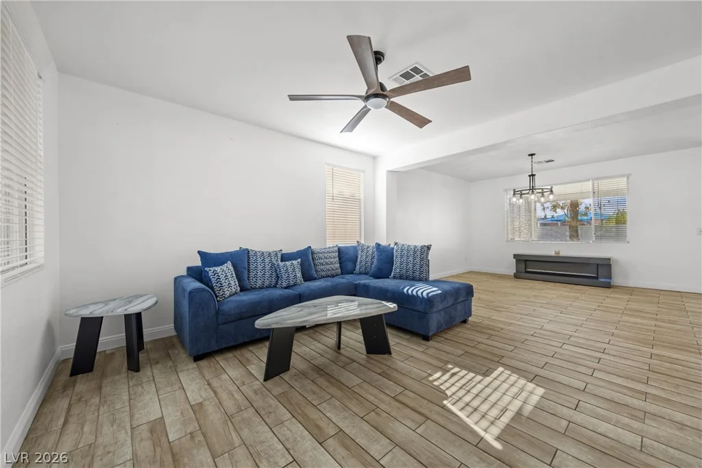 6211 Babson, Las Vegas, NV 89110