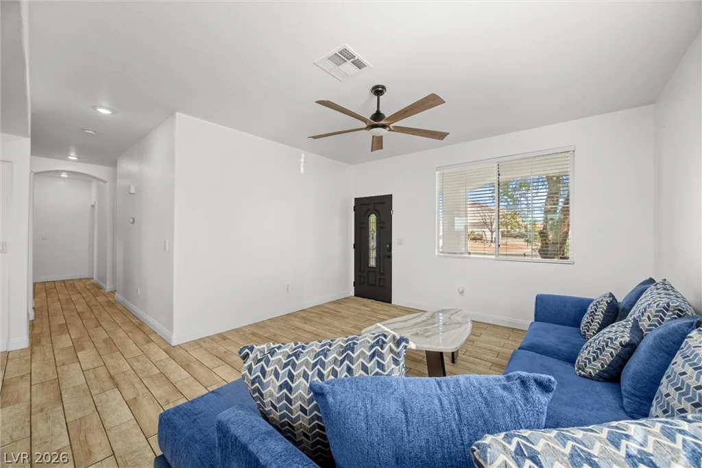 6211 Babson, Las Vegas, NV 89110
