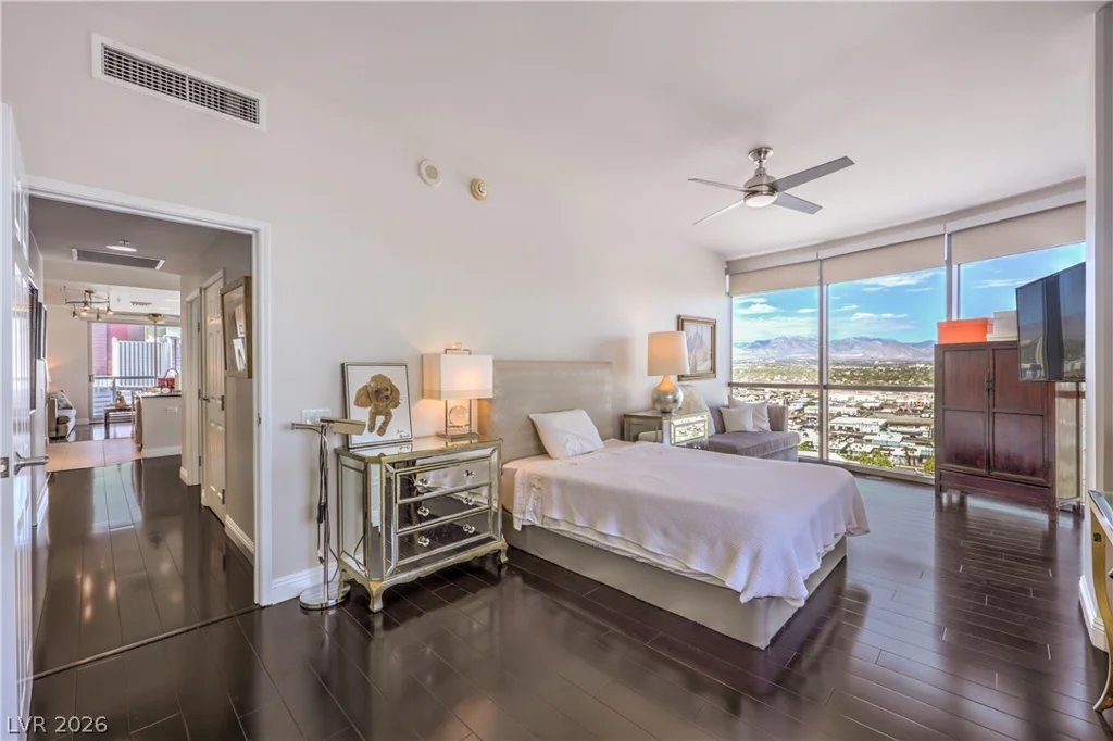 200 Sahara, Las Vegas, NV 89102