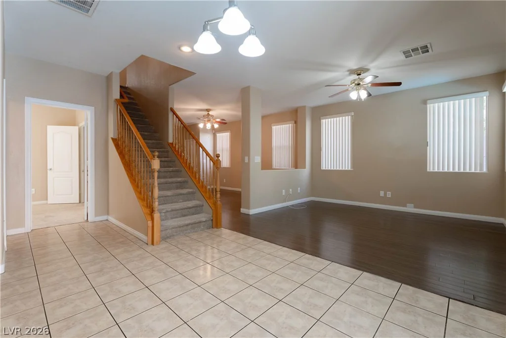 5336 Welch Valley, Las Vegas, NV 89131