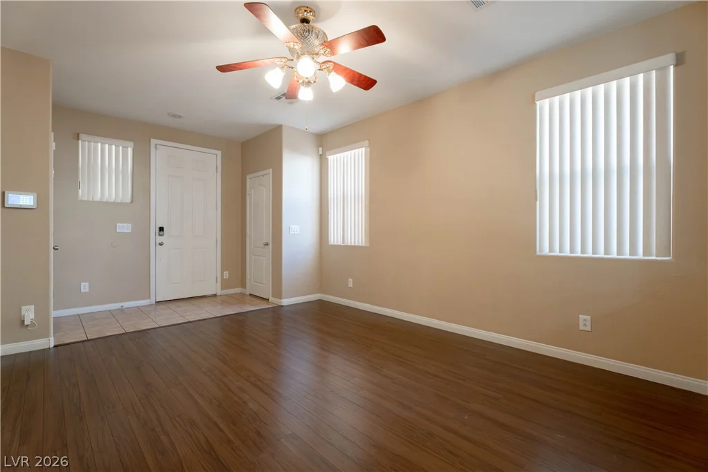 5336 Welch Valley, Las Vegas, NV 89131