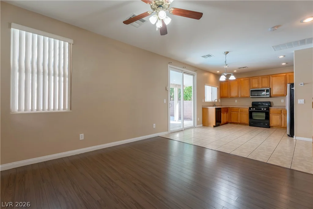 5336 Welch Valley, Las Vegas, NV 89131