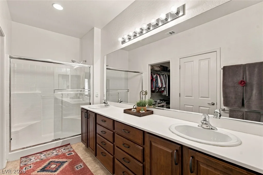 7817 Pine Warbler, North Las Vegas, NV 89084