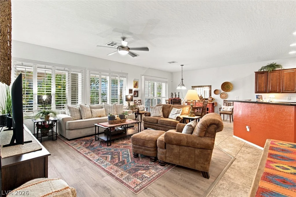 7817 Pine Warbler, North Las Vegas, NV 89084