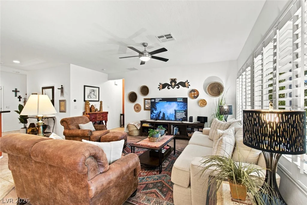 7817 Pine Warbler, North Las Vegas, NV 89084