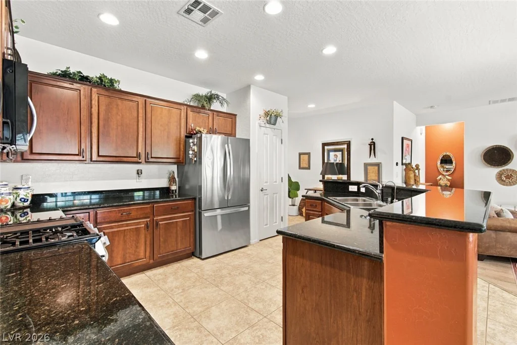 7817 Pine Warbler, North Las Vegas, NV 89084