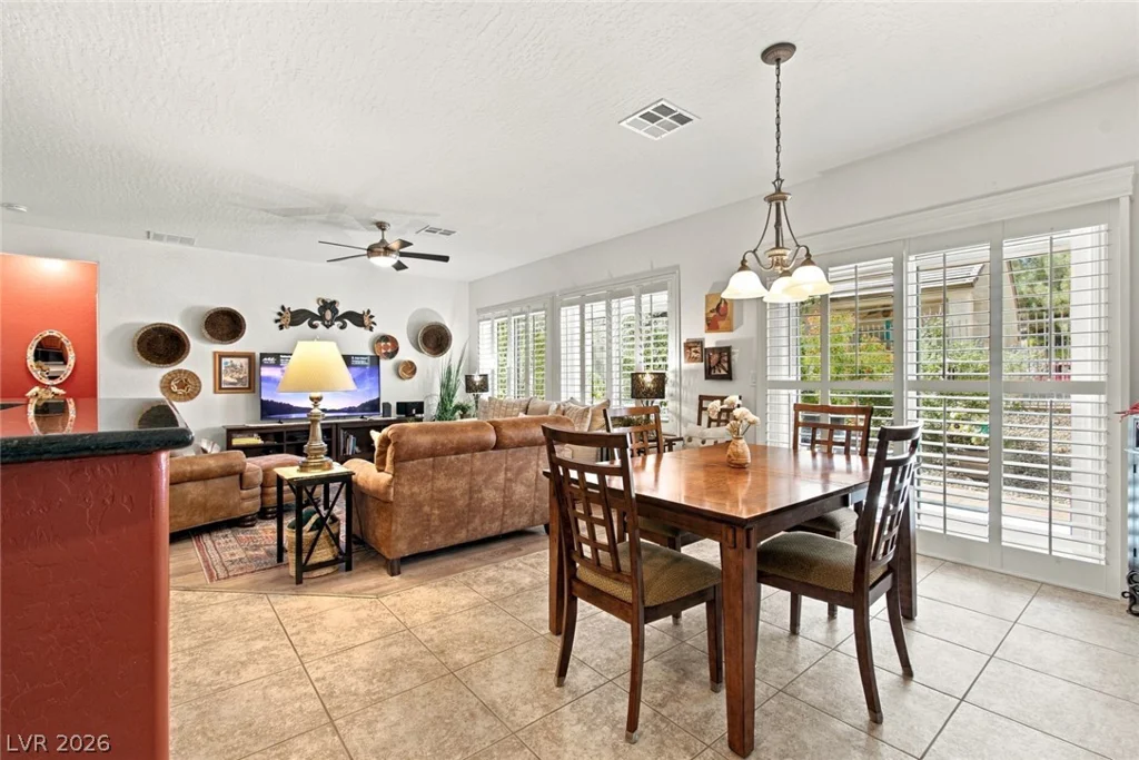 7817 Pine Warbler, North Las Vegas, NV 89084