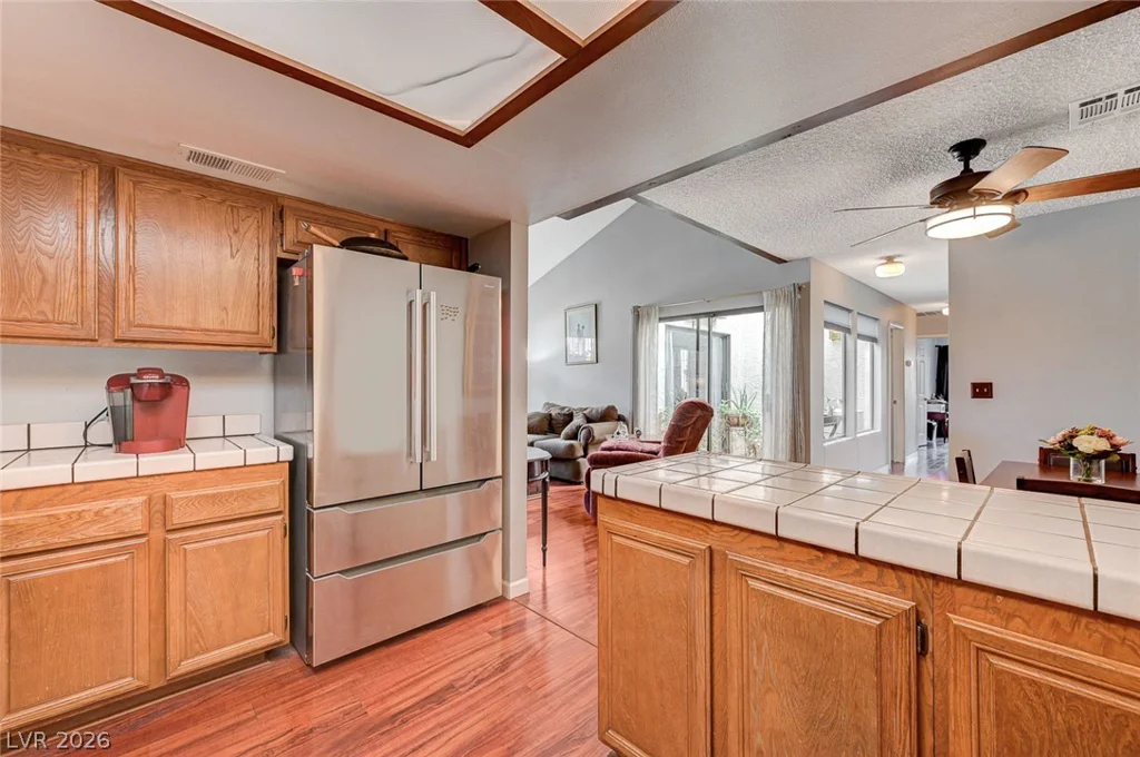 1824 Arbol Verde, Las Vegas, NV 89119