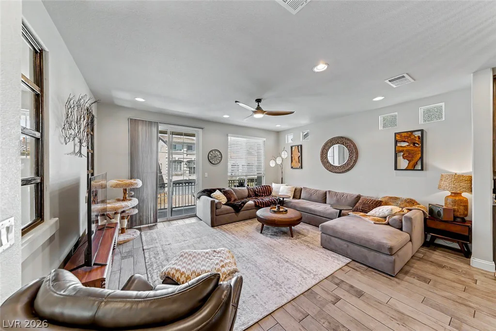 7064 Adler Falls, Las Vegas, NV 89118