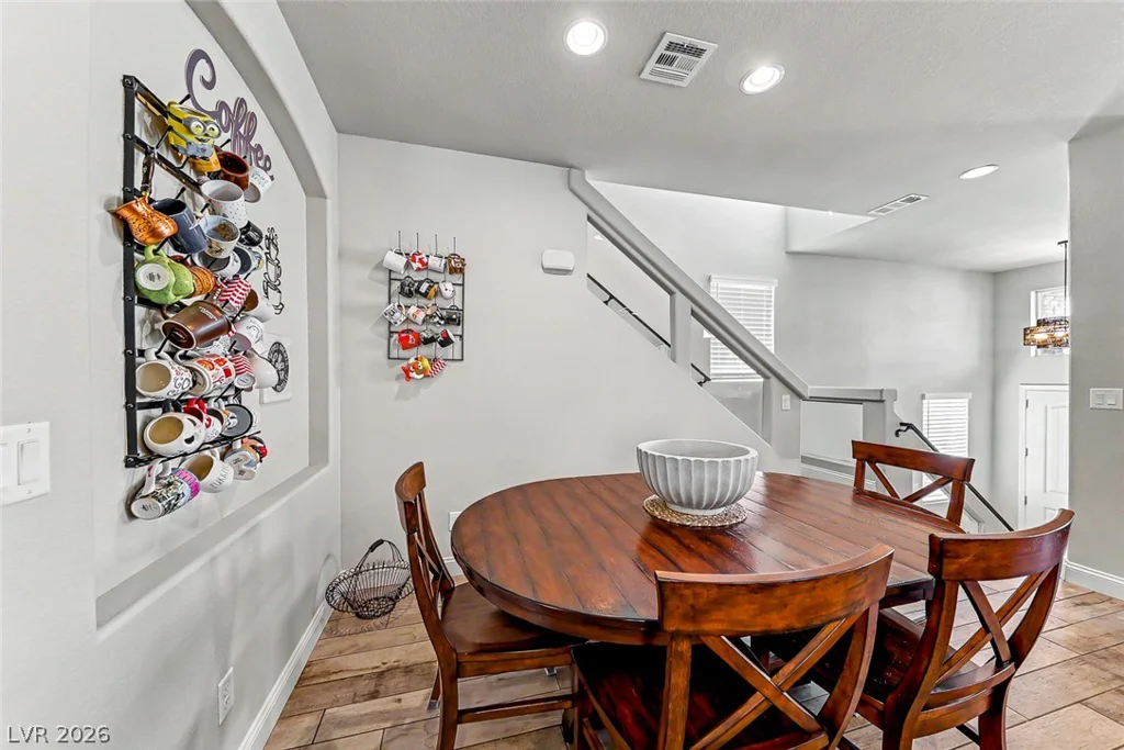 7064 Adler Falls, Las Vegas, NV 89118