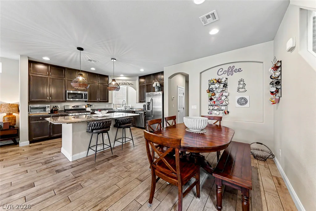 7064 Adler Falls, Las Vegas, NV 89118