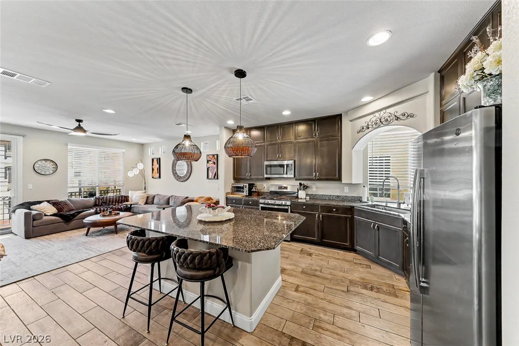 7064 Adler Falls, Las Vegas, NV 89118