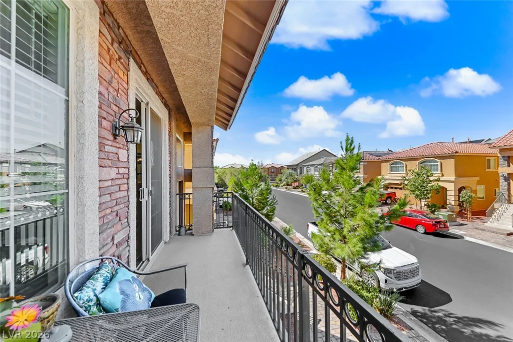 7064 Adler Falls, Las Vegas, NV 89118