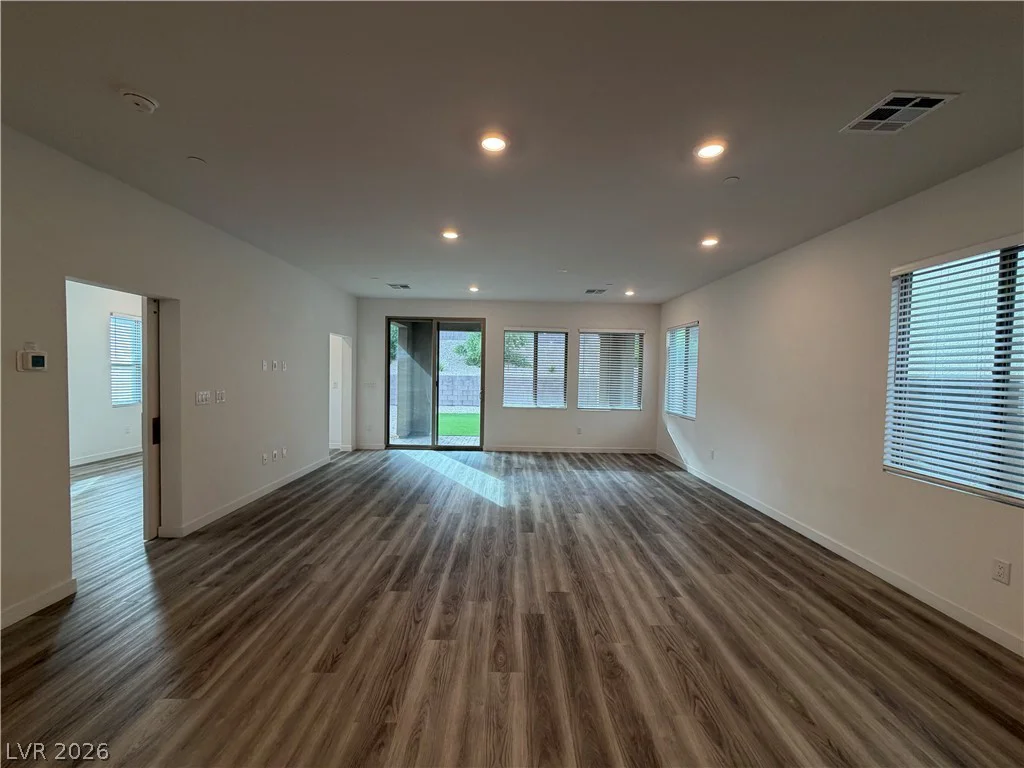 91 Medianoche, Las Vegas, NV 89138