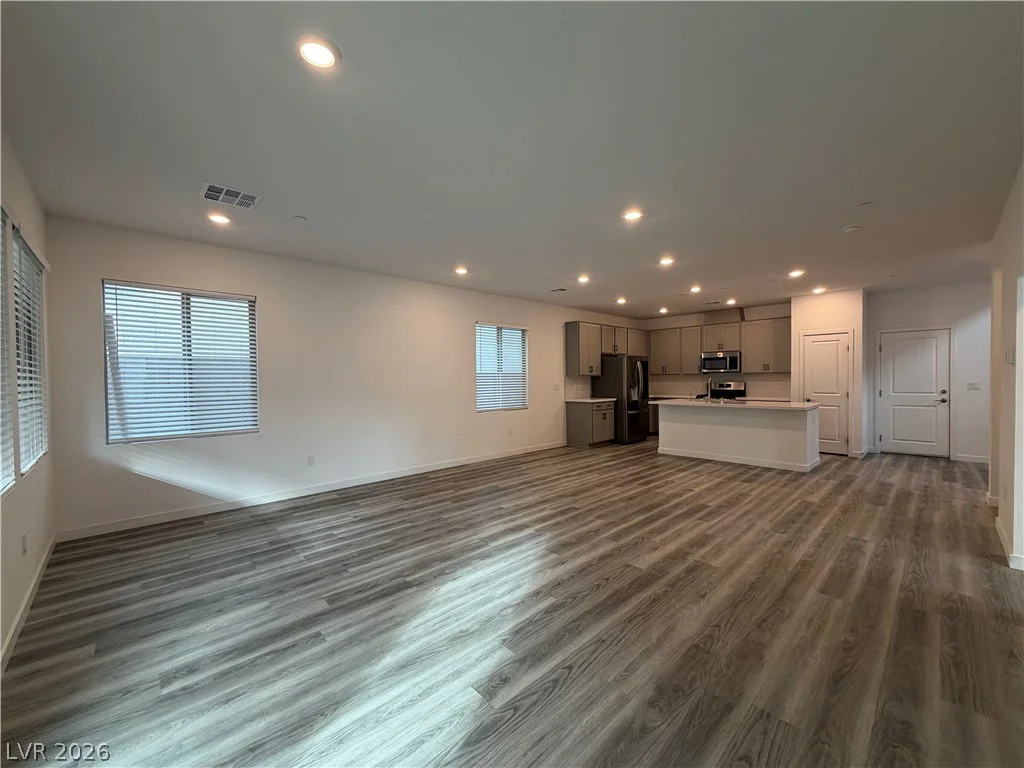 91 Medianoche, Las Vegas, NV 89138
