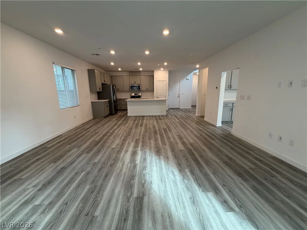 91 Medianoche, Las Vegas, NV 89138