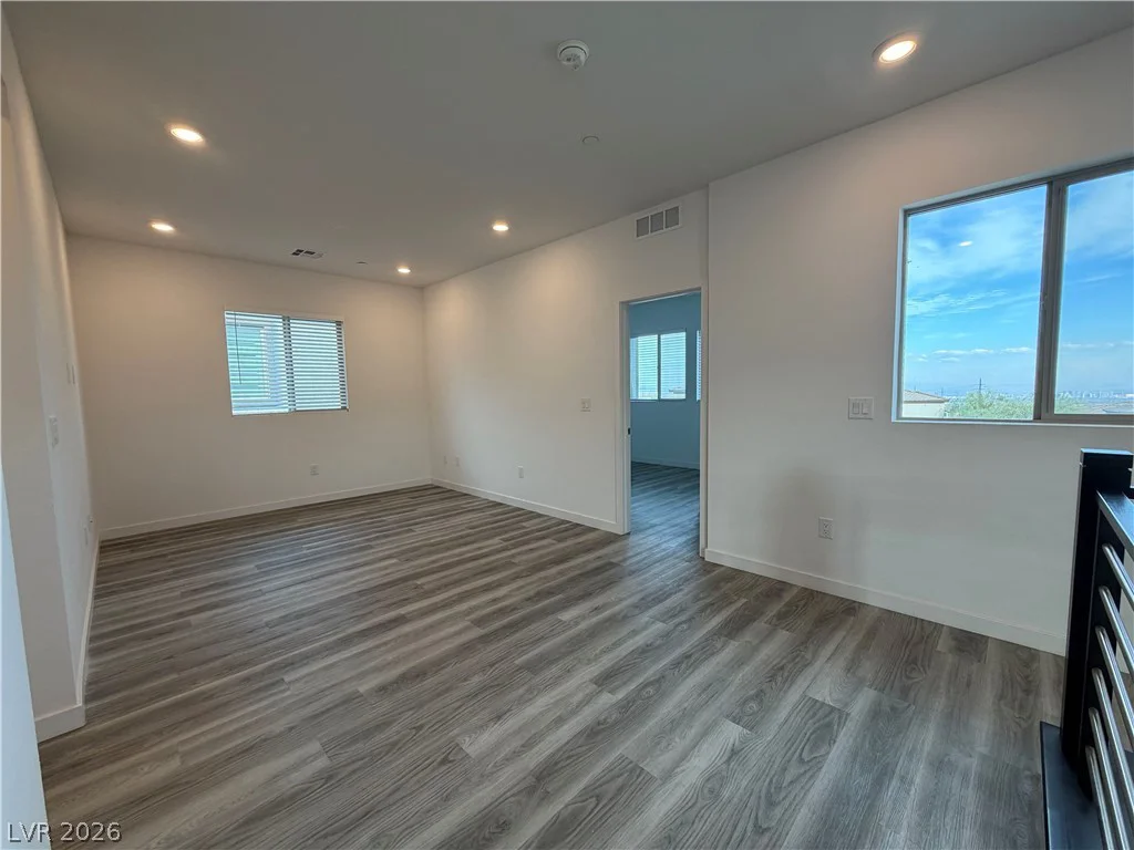 91 Medianoche, Las Vegas, NV 89138
