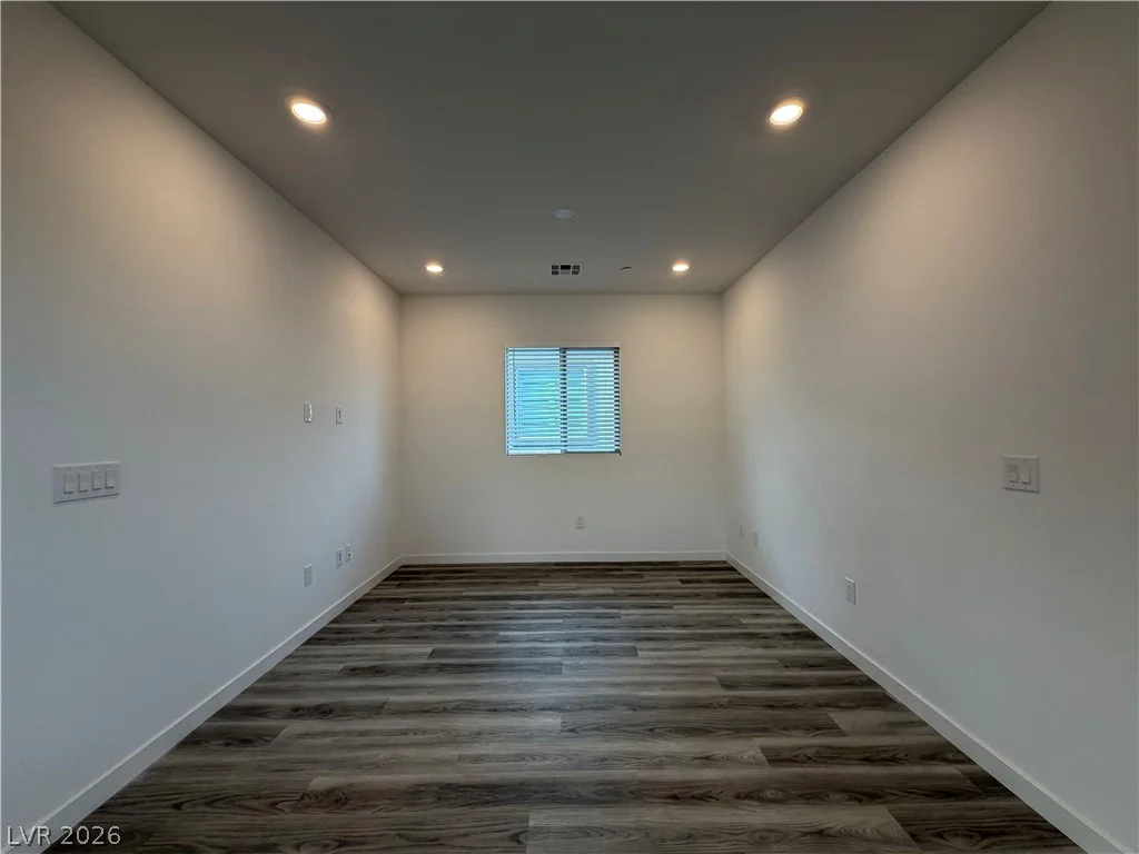91 Medianoche, Las Vegas, NV 89138