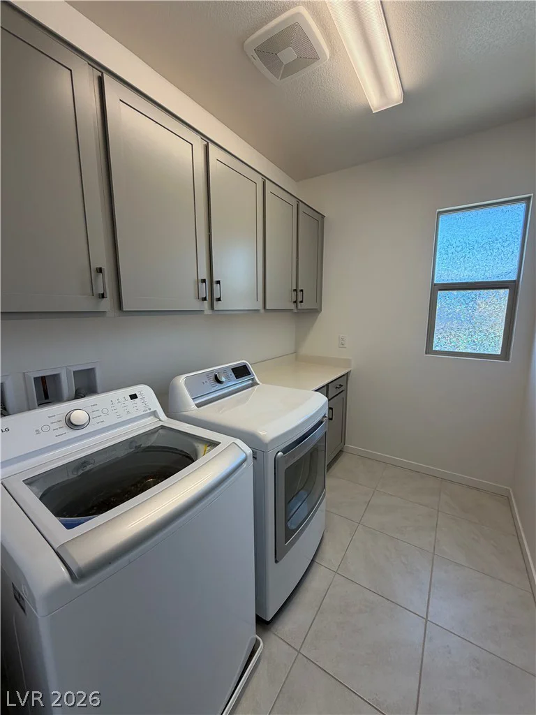 91 Medianoche, Las Vegas, NV 89138