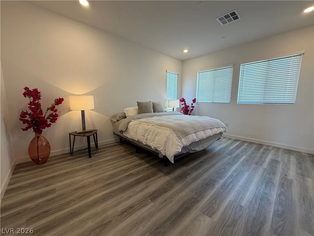 91 Medianoche, Las Vegas, NV 89138