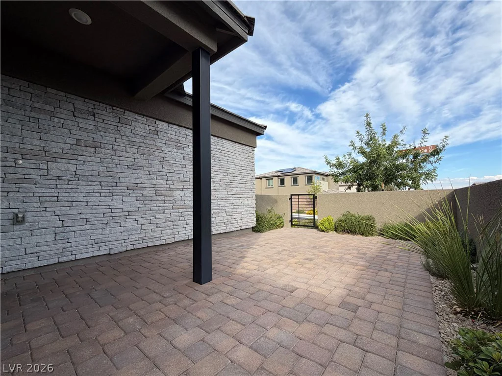91 Medianoche, Las Vegas, NV 89138