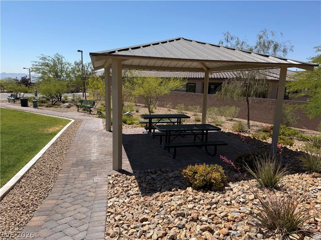 91 Medianoche, Las Vegas, NV 89138