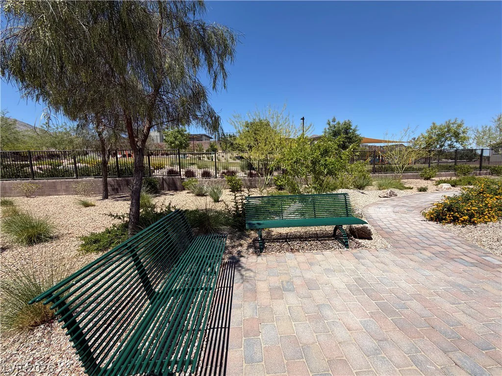 91 Medianoche, Las Vegas, NV 89138