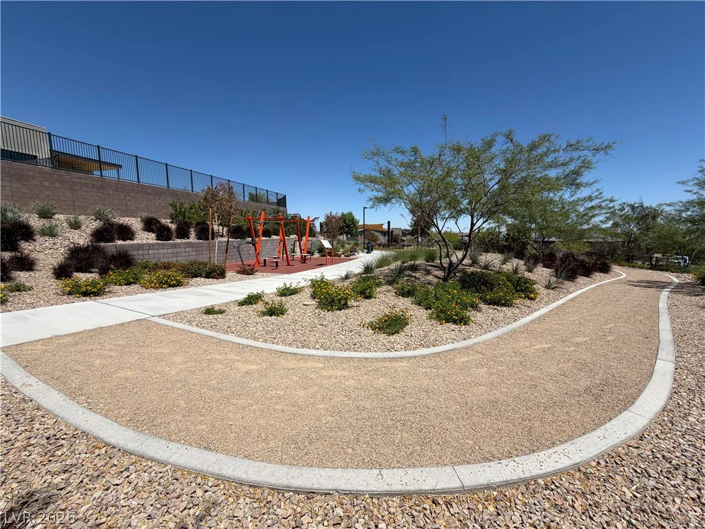 91 Medianoche, Las Vegas, NV 89138