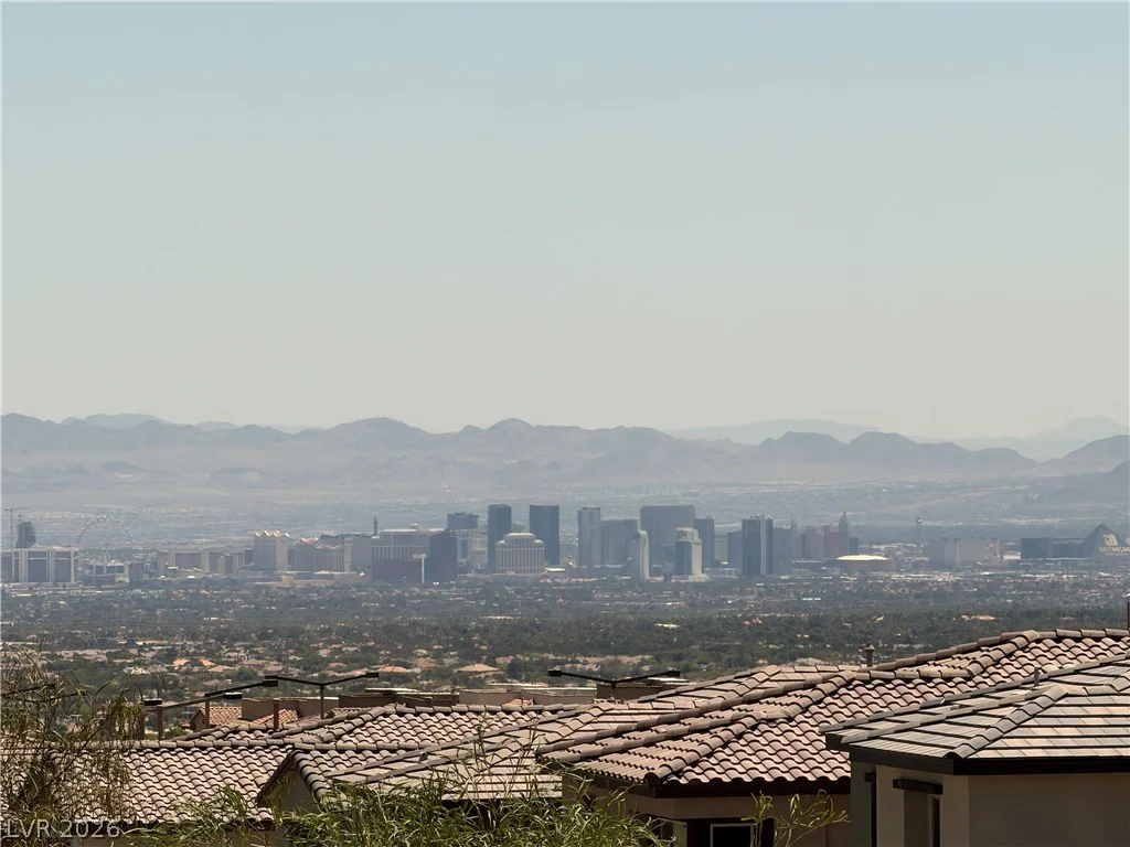 91 Medianoche, Las Vegas, NV 89138