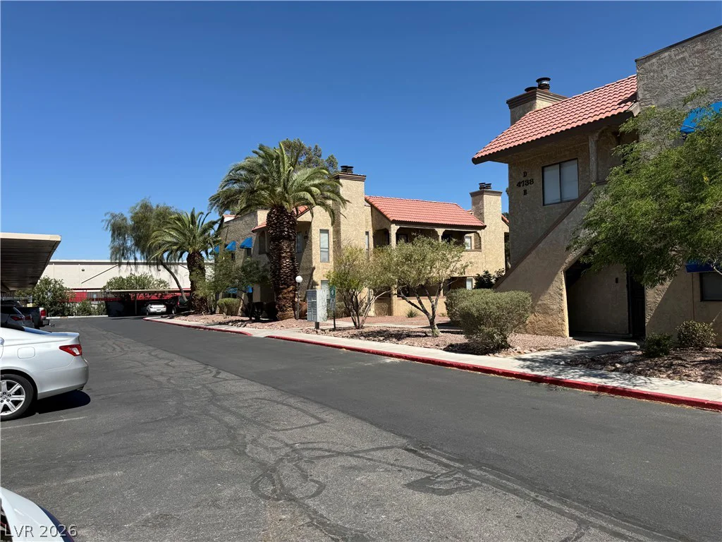 4738 Obannon, Las Vegas, NV 89102