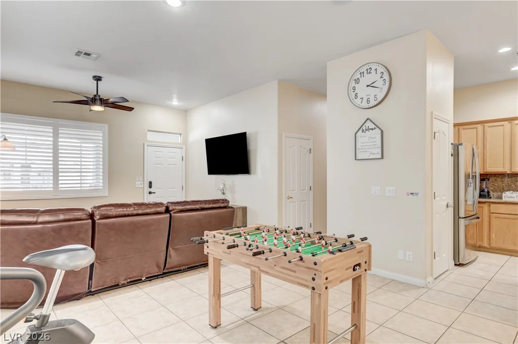 5851 Flight Wing, Las Vegas, NV 89113