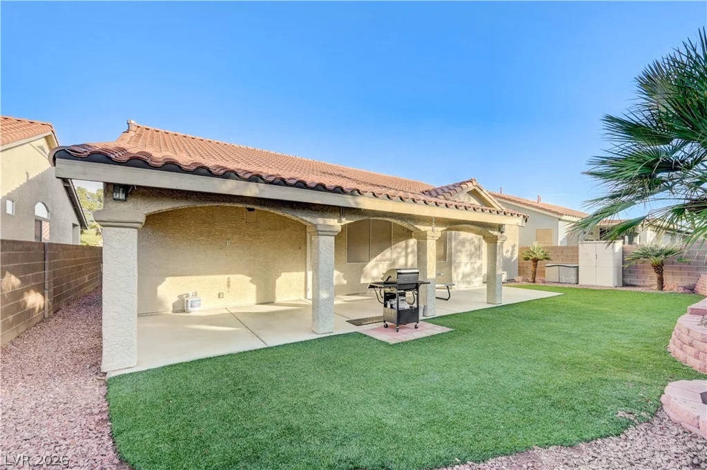 5851 Flight Wing, Las Vegas, NV 89113