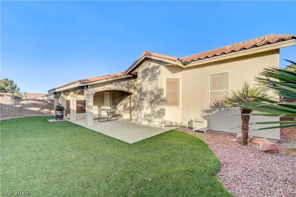 5851 Flight Wing, Las Vegas, NV 89113
