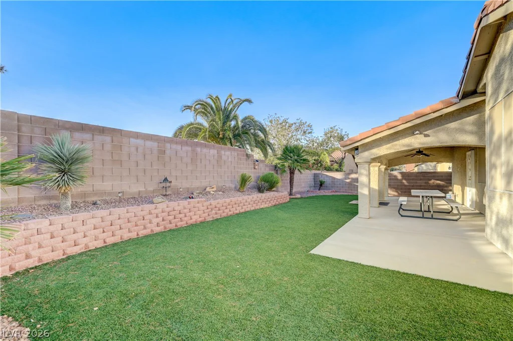 5851 Flight Wing, Las Vegas, NV 89113