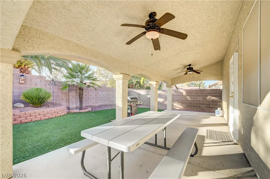 5851 Flight Wing, Las Vegas, NV 89113