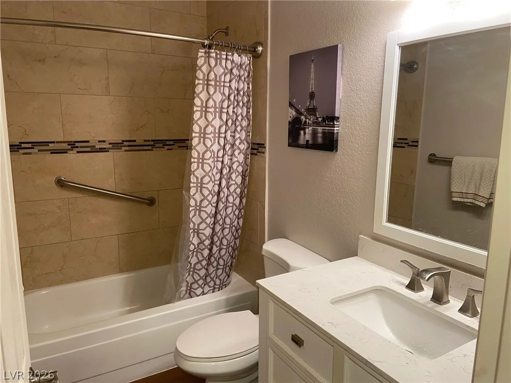 1215 Rawhide, Las Vegas, NV 89119