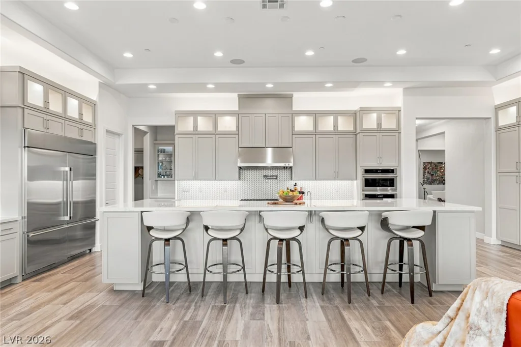 9935 Justin Earl, Las Vegas, NV 89149