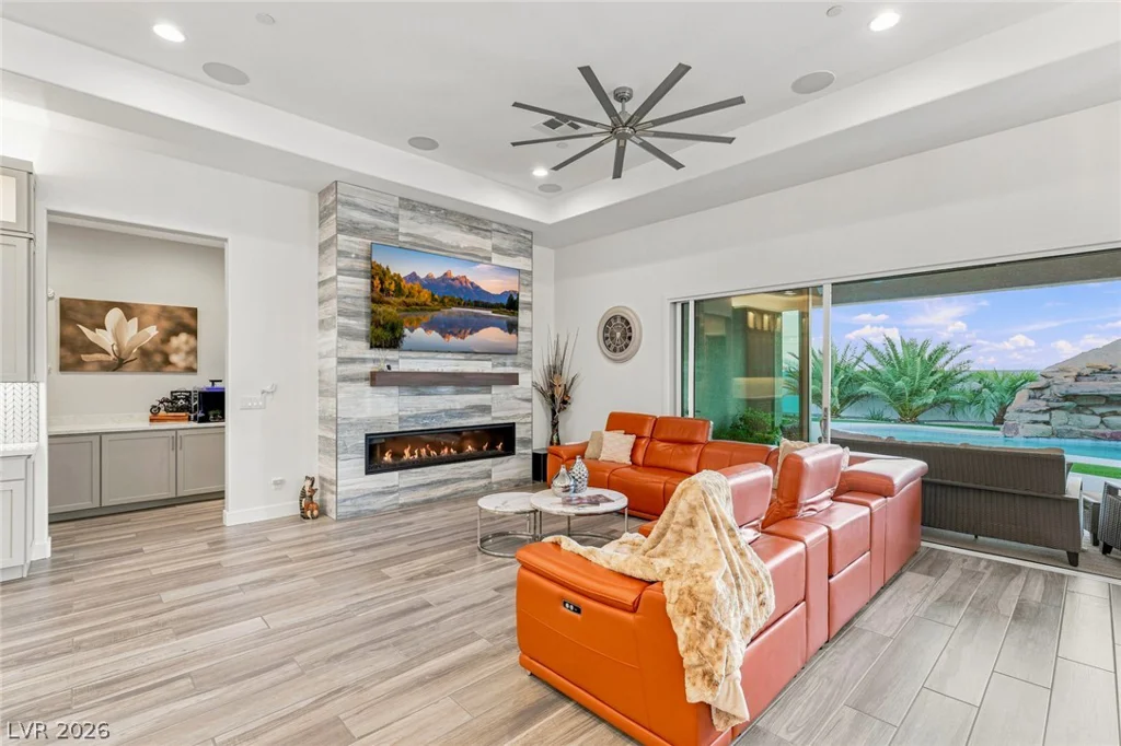 9935 Justin Earl, Las Vegas, NV 89149