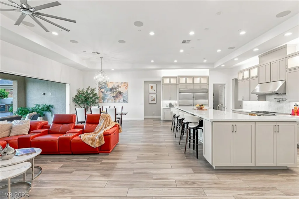 9935 Justin Earl, Las Vegas, NV 89149