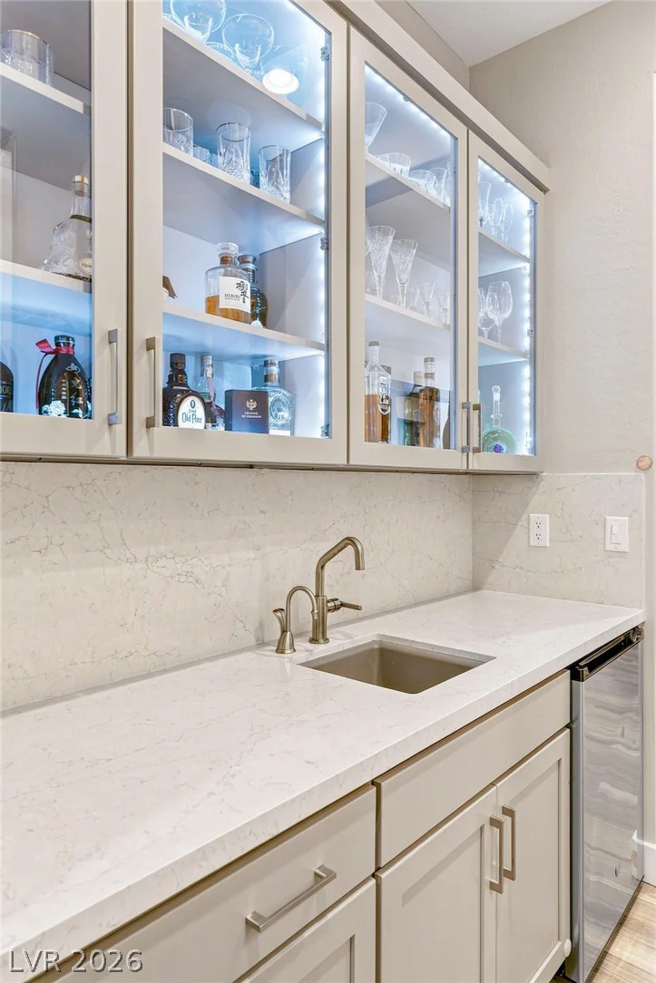 9935 Justin Earl, Las Vegas, NV 89149