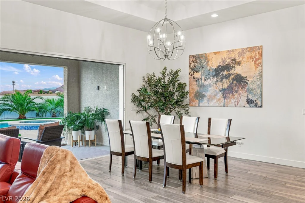 9935 Justin Earl, Las Vegas, NV 89149