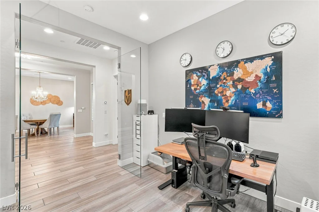 9935 Justin Earl, Las Vegas, NV 89149
