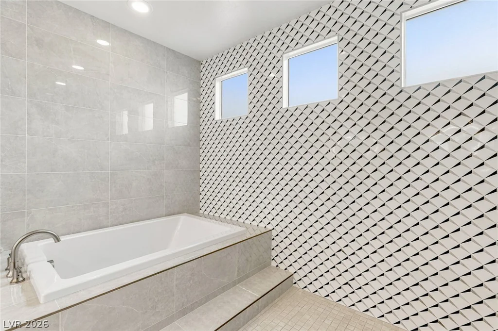 9935 Justin Earl, Las Vegas, NV 89149