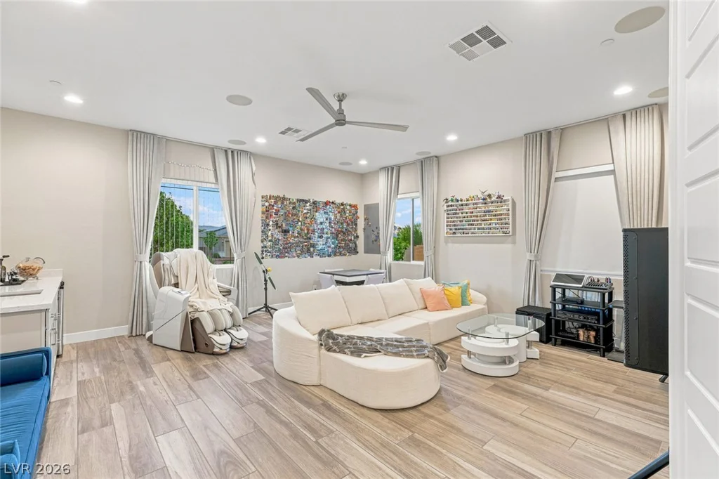 9935 Justin Earl, Las Vegas, NV 89149
